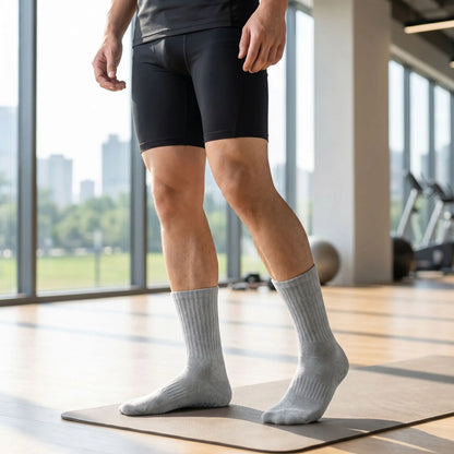 Chaussette sport homme en pratique portant la paire