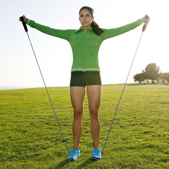 elastique musculation femme entrainement dehors parc