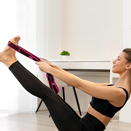 elastique musculation segments femme souriante