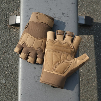 Gants musculation usage dans un espace de musculation à l'extérieur