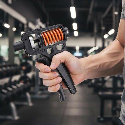 Grip for hands une personne dans un gym tiens dans la main l'exerciseur