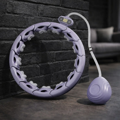 Hula hoop intelligent appuyé contre un mur de brique 