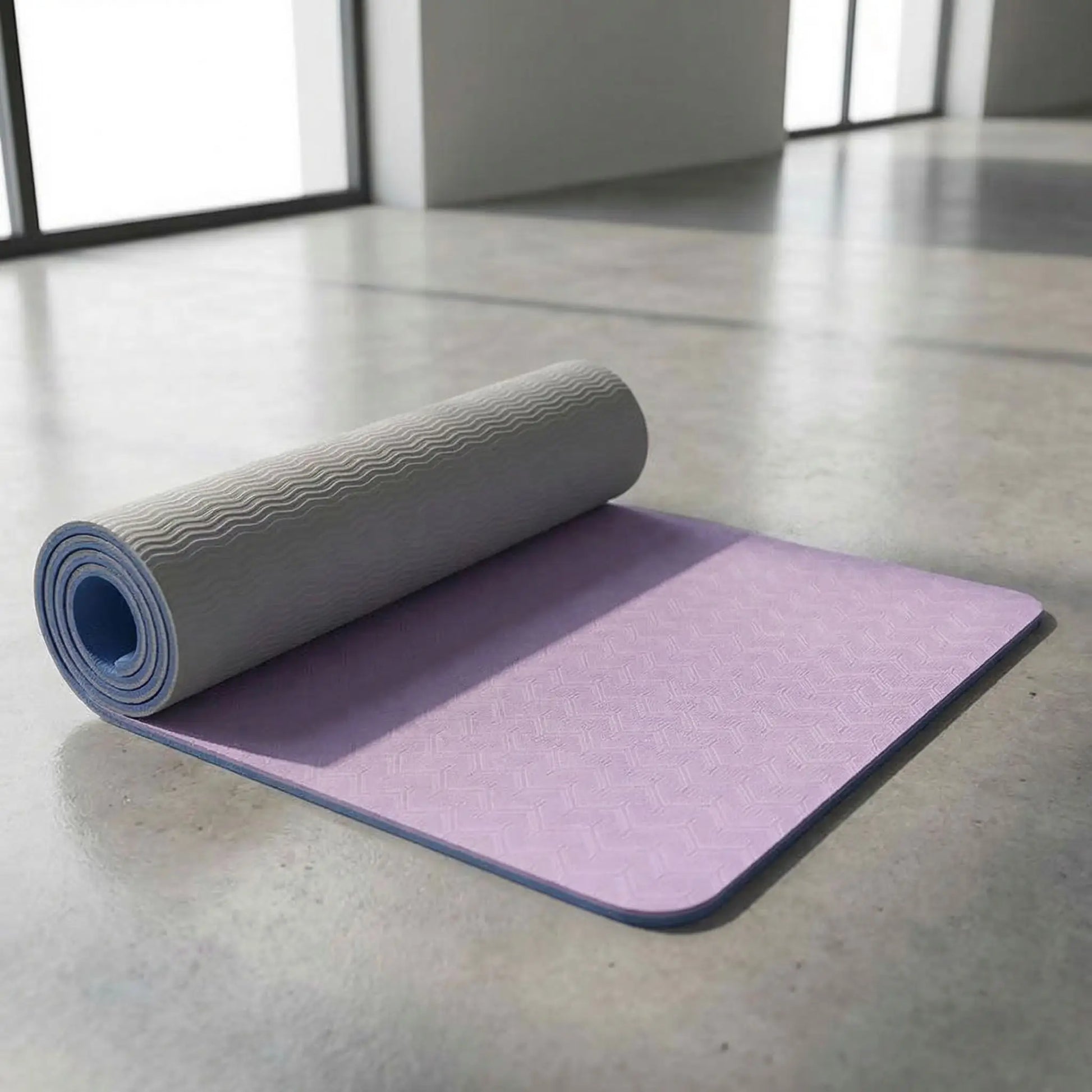 Tapis de yoga modèle de couleur violet pâle
