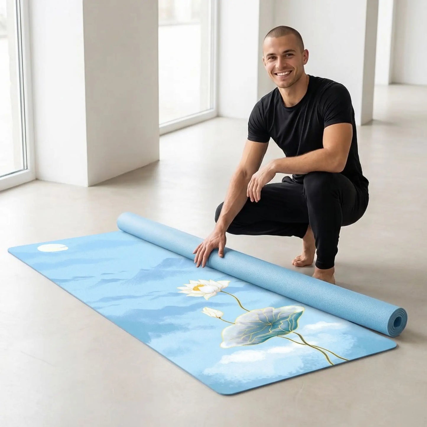 Tapis de yoga pour voyage une personne accroupie montrant le tapis