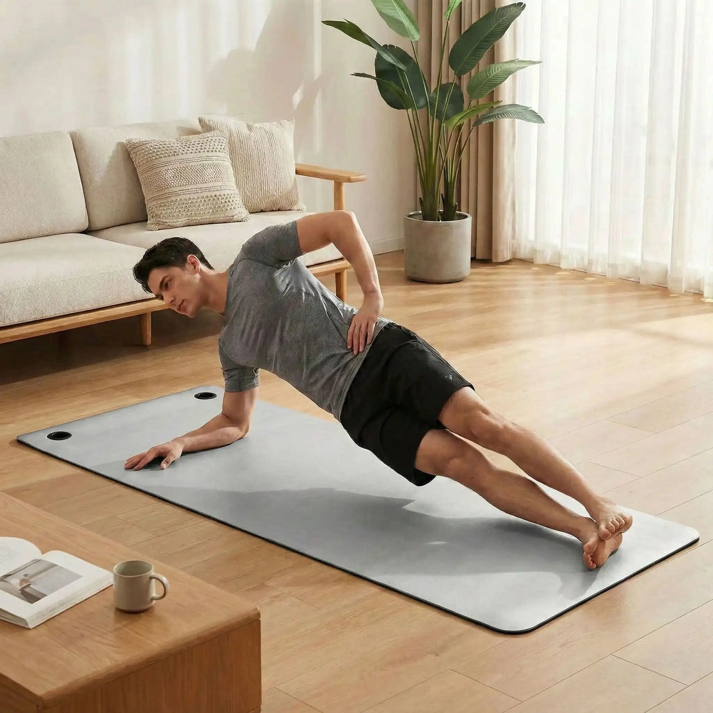 Tapis pour gym une homme faisant un exercice de gainage